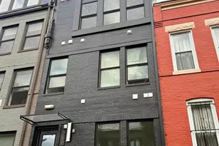 256 15th St SE, Washington, DC 20003 - Photo 1
