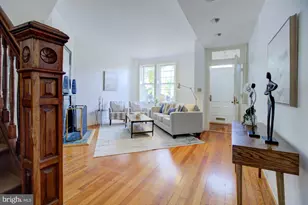 136 E St SE, Washington, DC 20003 - Photo 1