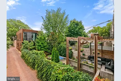 135 13th Street NE, Washington, DC 20002 - Photo 1