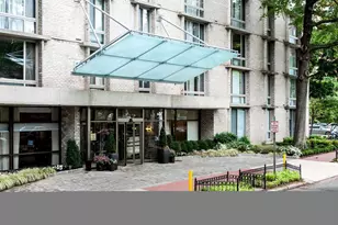 950 25th St NW, Washington, DC 20037 - Photo 1