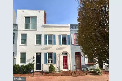 915 Hughes Mews NW, Washington, DC 20037 - Photo 1