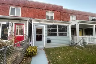 122 33rd St NE, Washington, DC 20019 - Photo 1