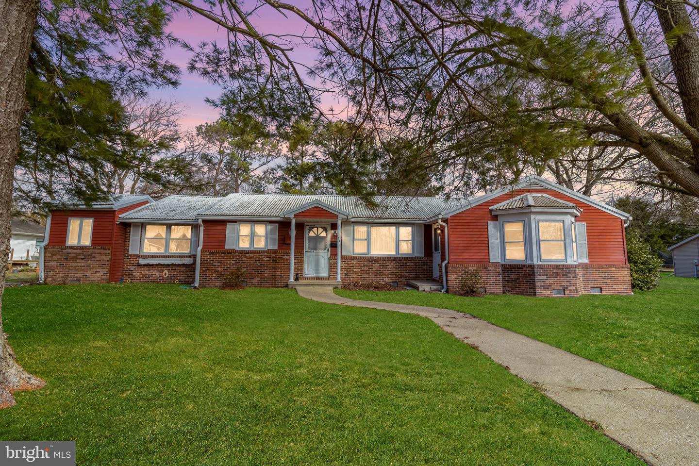 111 W 9th St, Laurel, DE 19956 MLS DESU2035158 Coldwell Banker