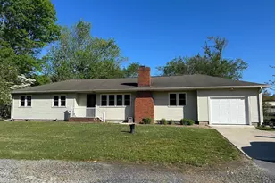 205 Lewis Dr, Laurel, DE 19956 - Photo 1