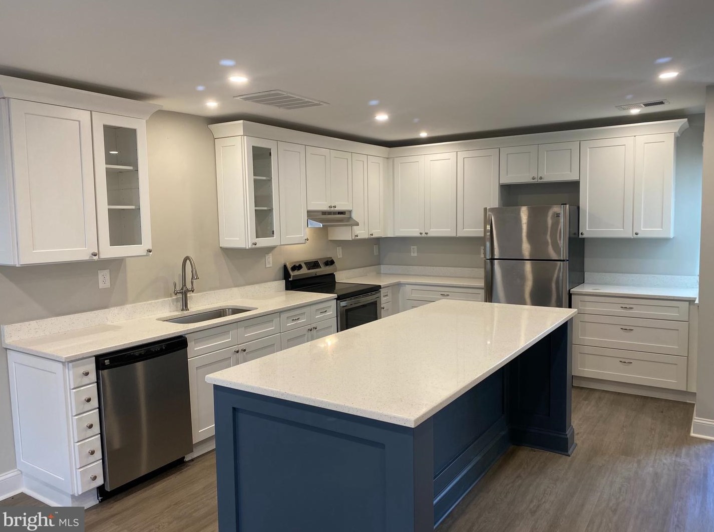 2221 Notely Ln, Crofton MD  21114-1728 exterior