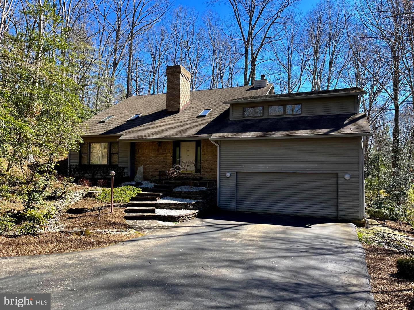 2017 Huntcliff Dr, Gambrills, MD 21054 MLS MDAA2054898 Coldwell Banker