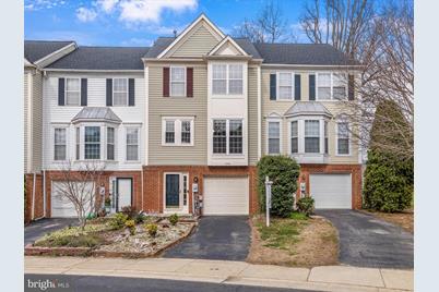 646 Howards Loop, Annapolis, MD 21401 - Photo 1