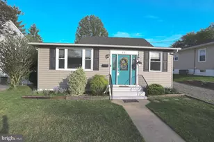 221 Arundel Rd, Pasadena, MD 21122 - Photo 1