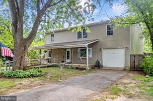 24 Holly Rd, Severna Park, MD 21146 - Photo 1