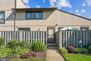 558 Glen Ct, Glen Burnie, MD 21061 - Photo 1