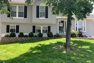 812 Vacation Dr, Odenton, MD 21113 - Photo 1