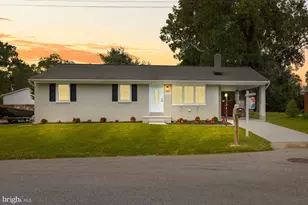 523 Sunset Knoll Rd, Pasadena, MD 21122 - Photo 1