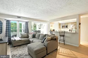 706 Southern Hills Dr, Arnold, MD 21012 - Photo 1