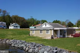 1310 Mcnabbs Ln, Pasadena, MD 21122 - Photo 1