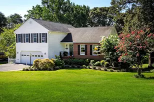 527 Bay Hills Dr, Arnold, MD 21012 - Photo 1