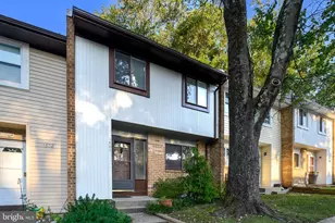 1604 New Windsor Ct, Crofton, MD 21114 - Photo 1