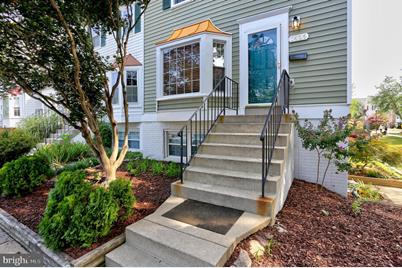 1426 Mara Vista Court - Photo 1
