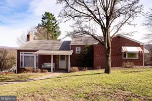 862 Camden Ave, Cumberland, MD 21502 - Photo 1