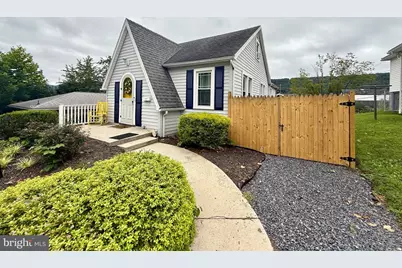 608 N Fourth St, Lavale, MD 21502 - Photo 1