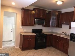 12 Clinton St, Baltimore MD  21224-1404 exterior