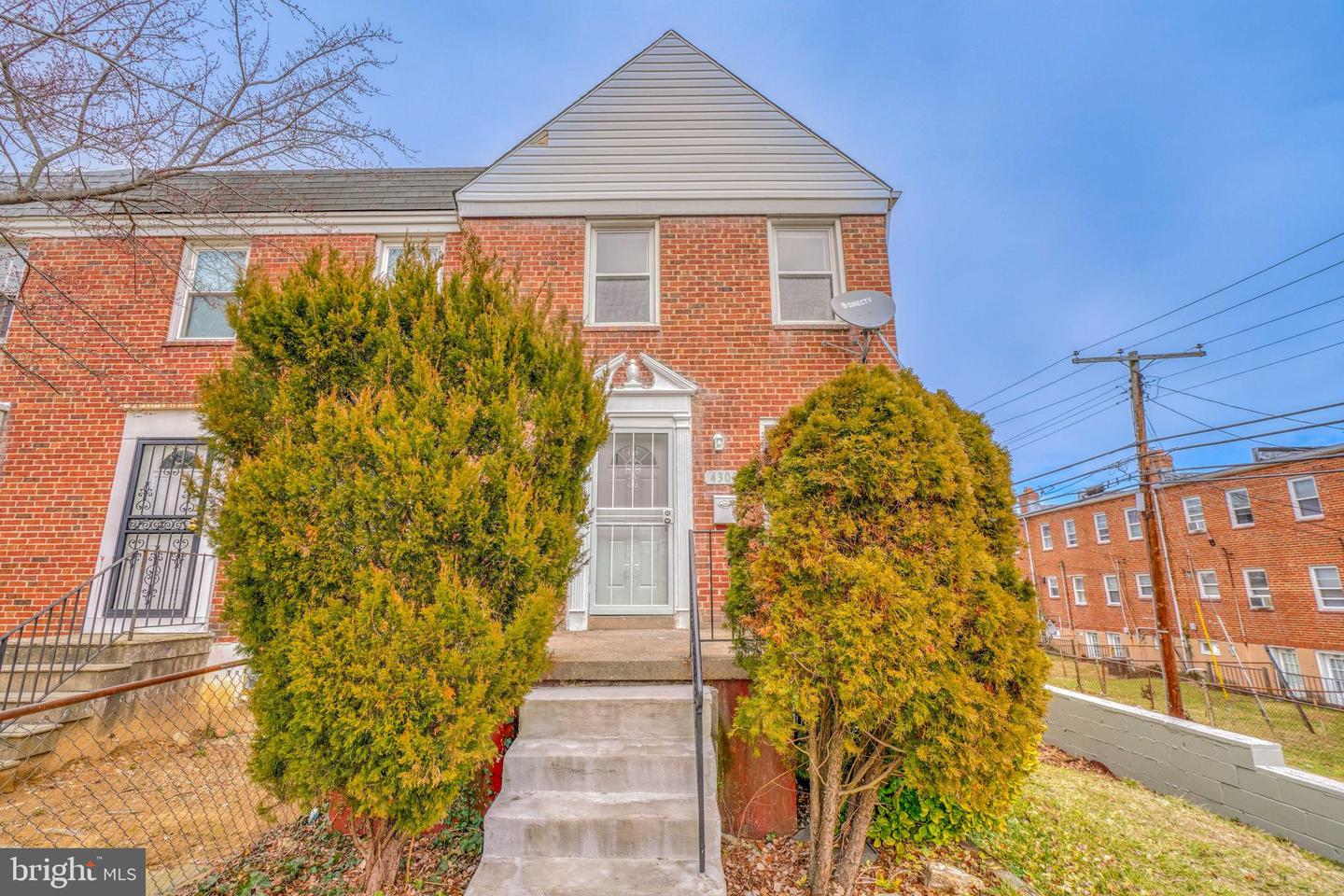 4300 Cedar Garden Rd, Baltimore, MD 21229 MLS MDBA2075726 Coldwell