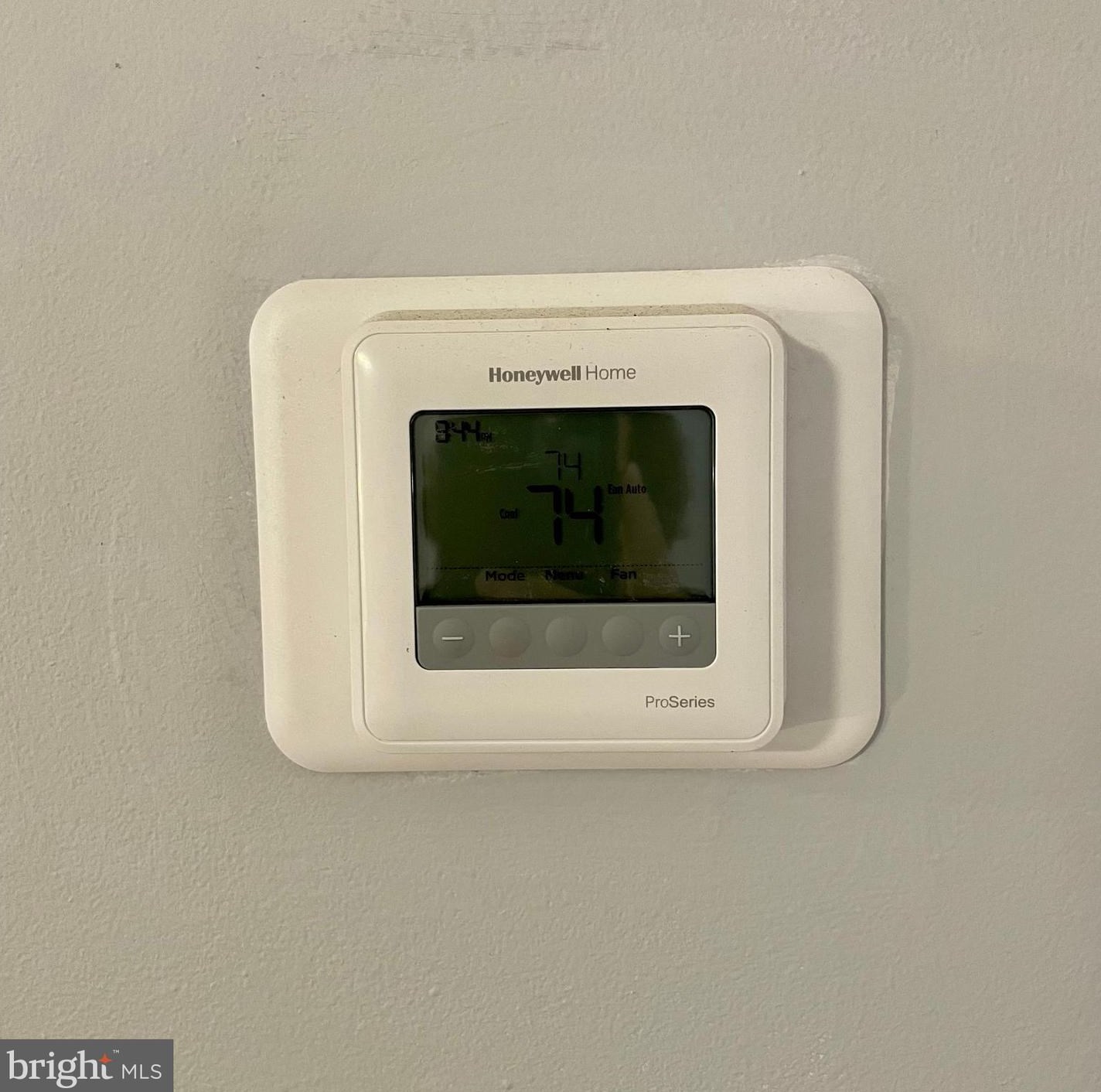 4022 Massachusetts Ave, Baltimore MD  21229-3765 exterior