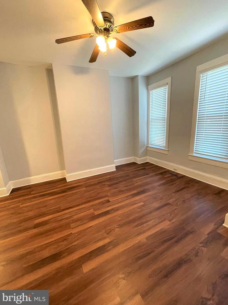 4022 Massachusetts Ave, Baltimore MD  21229-3765 exterior