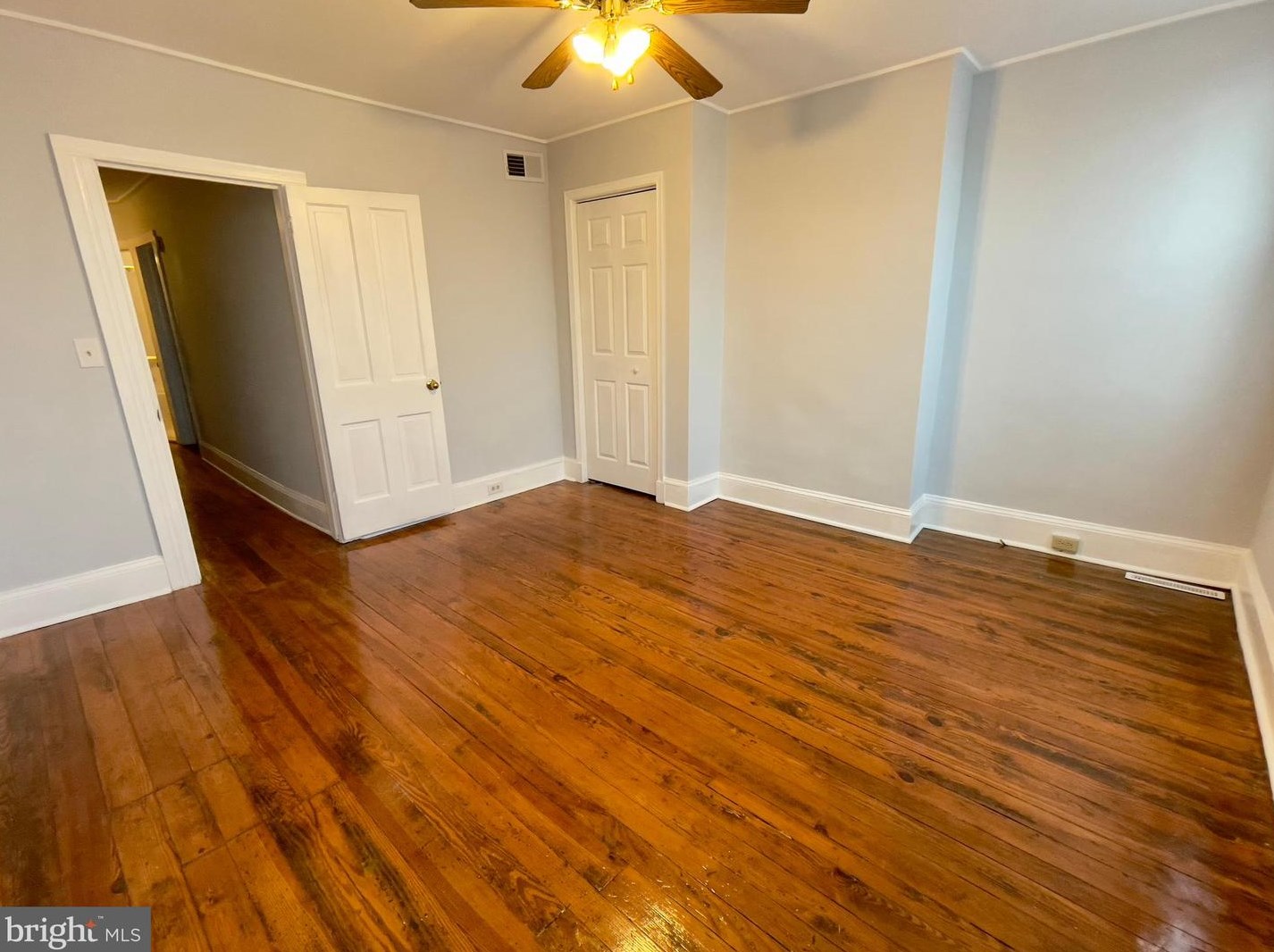 4022 Massachusetts Ave, Baltimore MD  21229-3765 exterior