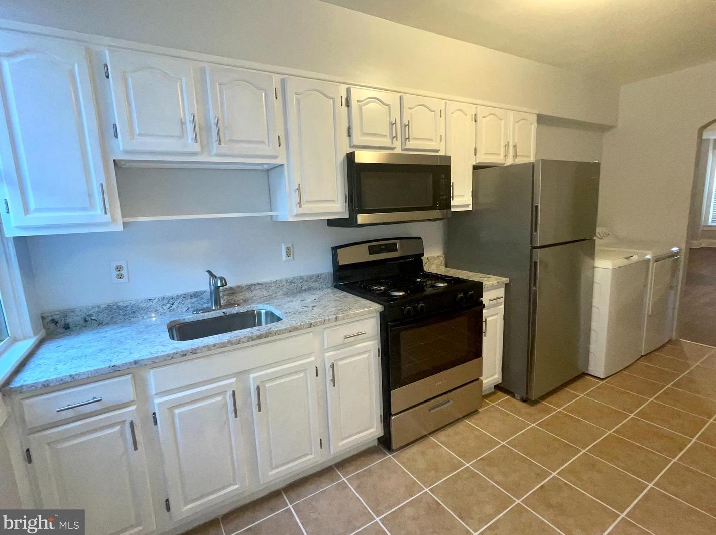 4022 Massachusetts Ave, Baltimore MD  21229-3765 exterior