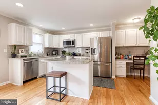 817 S Hanover Street S, Baltimore, MD 21230 - Photo 1