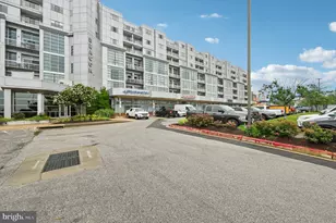 2772 Lighthouse Point E, Baltimore, MD 21224 - Photo 1