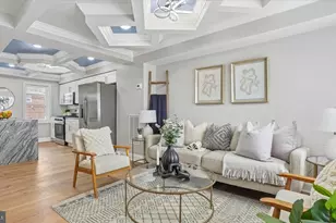 102 Upmanor Rd, Baltimore, MD 21229 - Photo 1