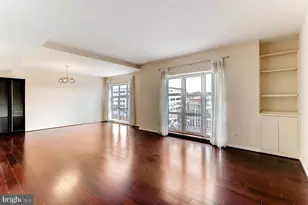 250 President St, Baltimore, MD 21202 - Photo 1