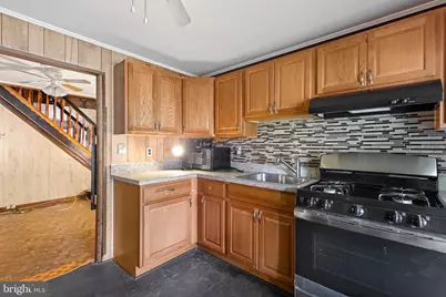 616 E 30th Street, Baltimore, MD 21218 - Photo 15