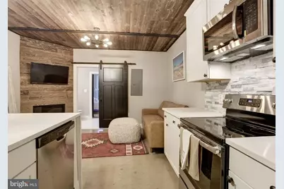 12 W Montgomery Street W #206, Baltimore, MD 21230 - Photo 1