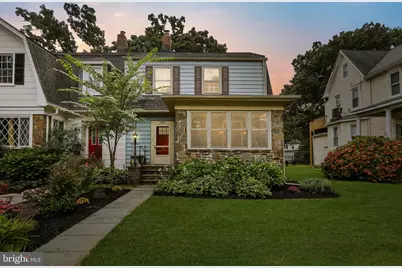 425 E Lake Avenue, Baltimore, MD 21212 - Photo 1