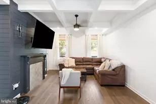 31 S Augusta Ave, Baltimore, MD 21229 - Photo 1