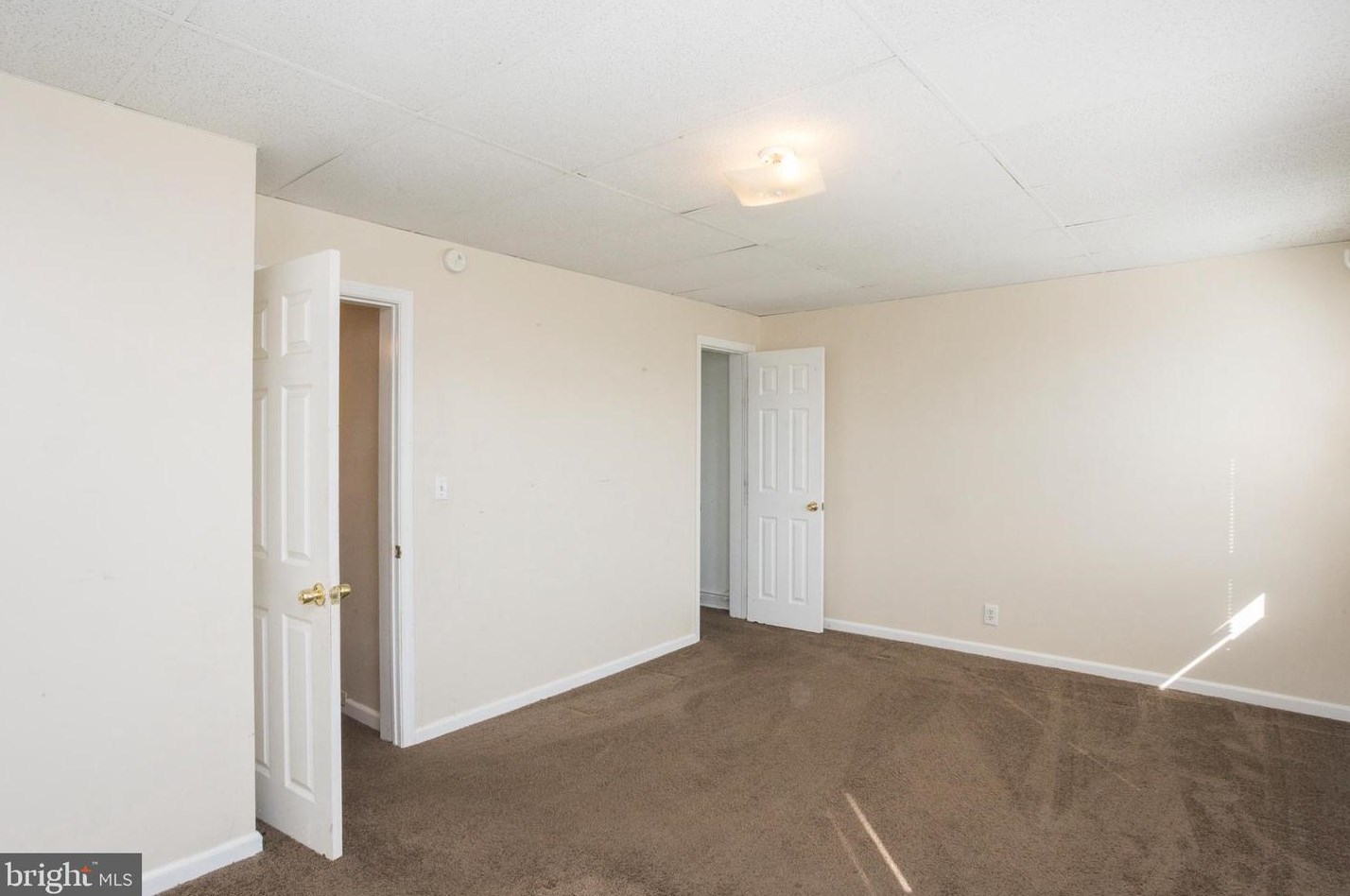 4215 Berger Ave, Baltimore MD  21206-3648 exterior