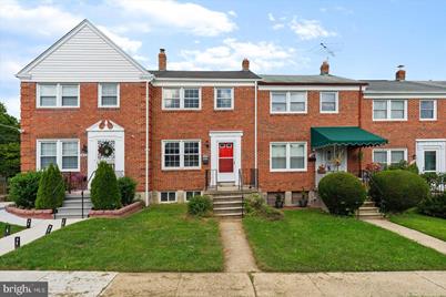 1402 Barrett Road - Photo 1