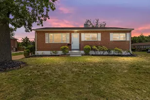 901 Vanderwood Rd, Baltimore, MD 21228 - Photo 1