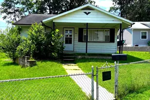 107 Compass Rd, Middle River, MD 21220 - Photo 1