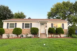6105 Burnt Oak Rd, Catonsville, MD 21228 - Photo 1
