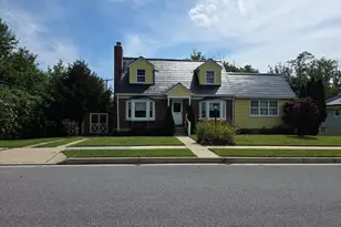 1719 Greenspring Dr, Lutherville Timonium, MD 21093 - Photo 1