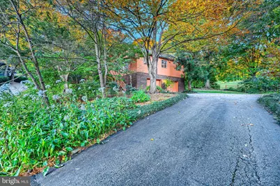 613 W Chesapeake Avenue, Towson, MD 21204 - Photo 1