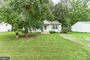 18256 Piedmont Dr, Cobb Island, MD 20625 - Photo 1