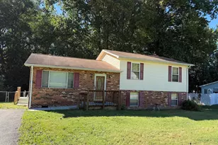 12276 Wendy Ln, Waldorf, MD 20601 - Photo 1