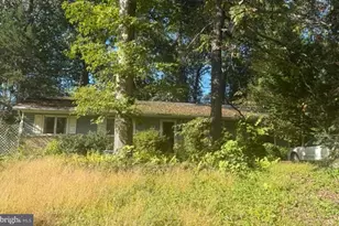 5806 Miriam Dr, Sykesville, MD 21784 - Photo 1