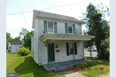 208 Aurora Street - Photo 1