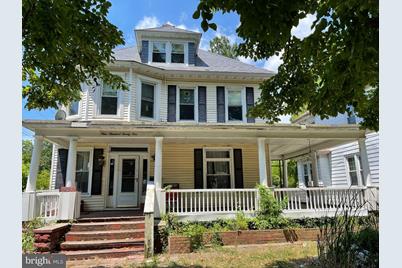 921 Race Street - Photo 1