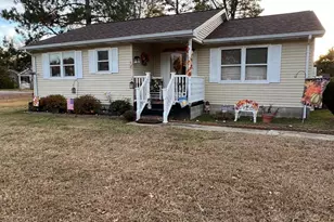 304 Collins Ave, Hurlock, MD 21643 - Photo 1